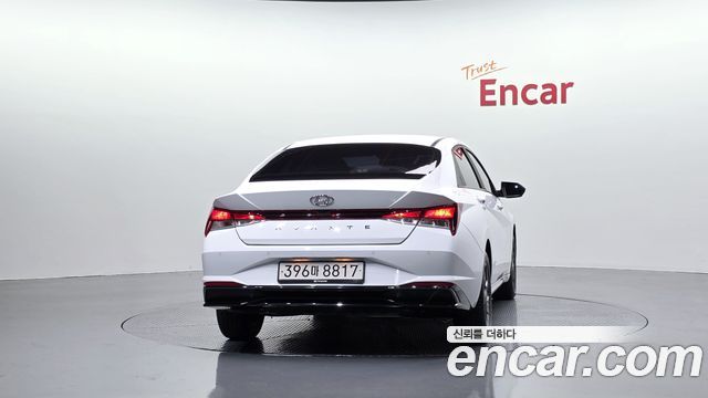 Hyundai AVANTE 2023 — photo 4