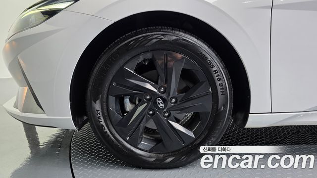 Hyundai AVANTE 2023 — photo 5