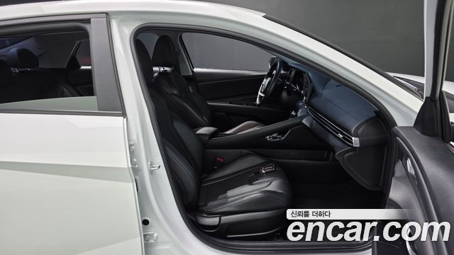 Hyundai AVANTE 2023 — photo 11