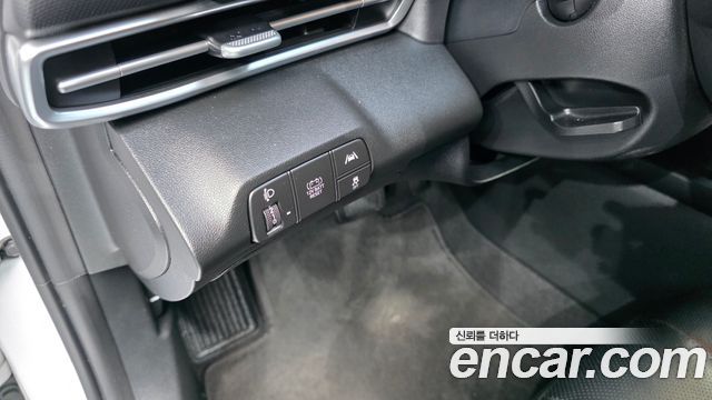 Hyundai AVANTE 2023 — photo 16