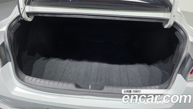 Hyundai AVANTE 2023 — photo 20