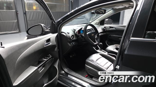 Chevrolet Korea Aveo 2014 — photo 13