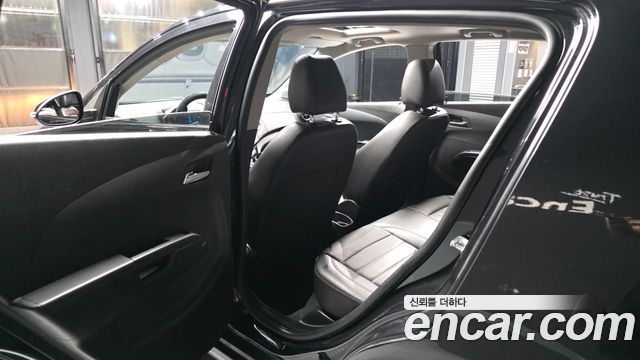 Chevrolet Korea Aveo 2014 — photo 16