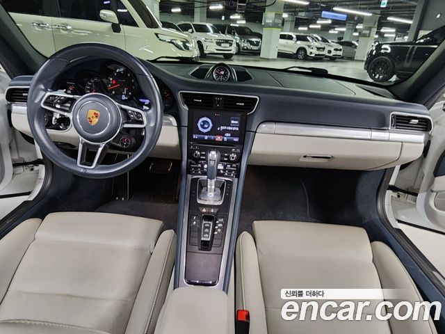 Porsche 911 2017 — photo 11