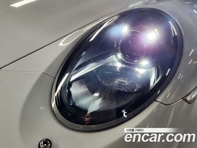 Porsche 911 2017 — photo 17