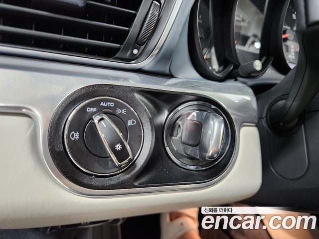 Porsche 911 2017 — photo 19