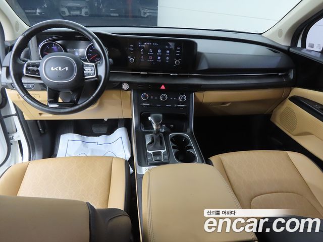 Kia Canival 2022 — photo 7