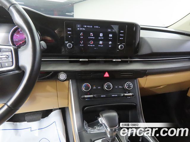 Kia Canival 2022 — photo 10