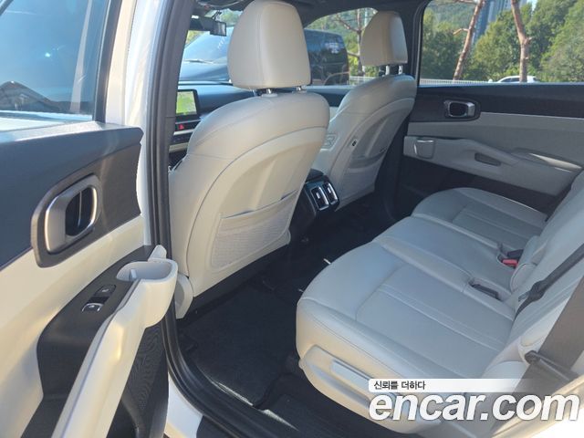 Kia Sorento 2024 — photo 9