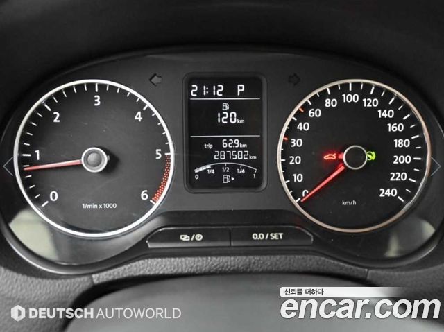 Volkswagen Polo 2014 — photo 8