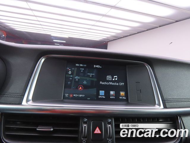 Kia K5 2016 — photo 13