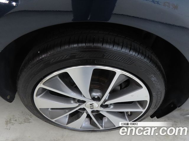 Kia K5 2016 — photo 20