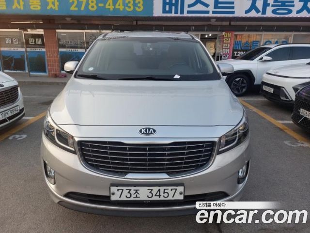Kia Canival 2016 — photo 1