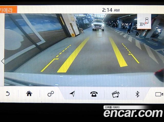 Land Rover Discovery Sport 2017 — photo 13