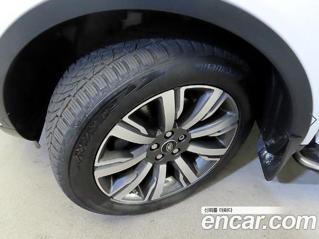 Land Rover Discovery Sport 2017 — photo 20