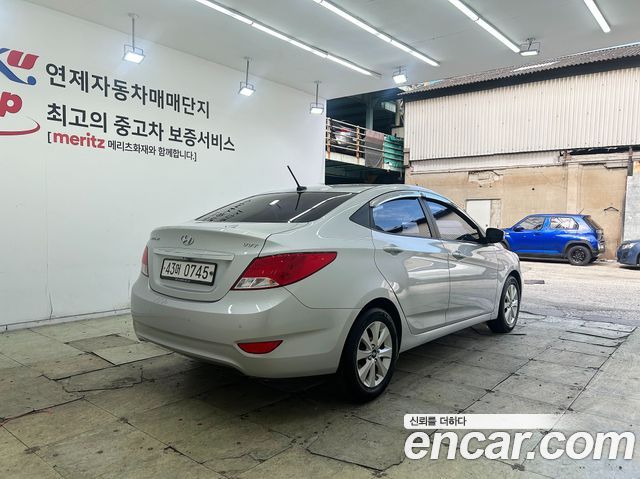 Hyundai Accent 2016 — photo 2