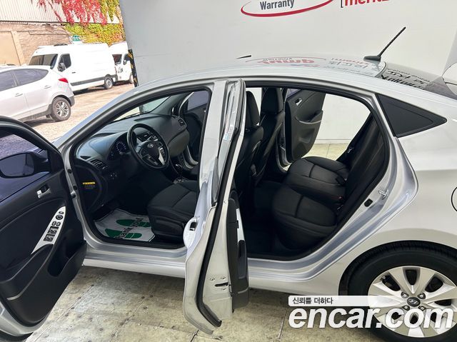 Hyundai Accent 2016 — photo 18