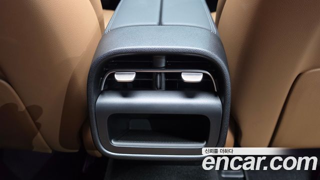 Mercedes-Benz E-Class 2026 — photo 32