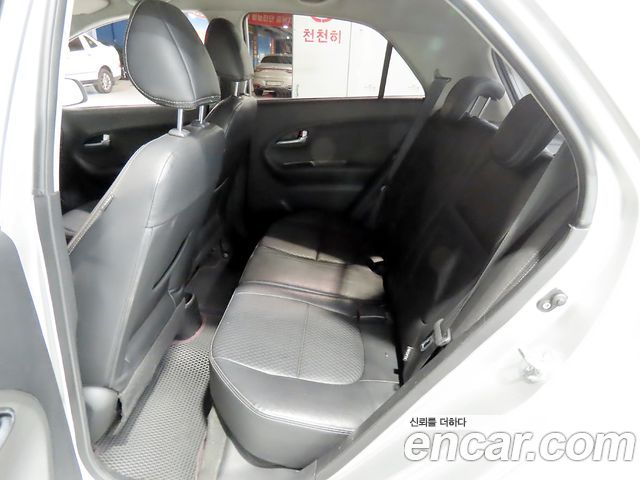 Kia morning 2012 — photo 12
