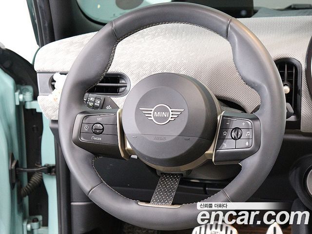 Mini Cooper 2025 — photo 15