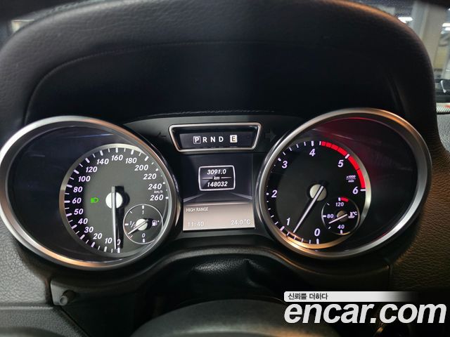 Mercedes-Benz G-Class 2014 — photo 11