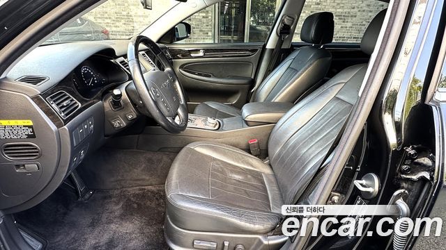 Hyundai Genesis 2013 — photo 10