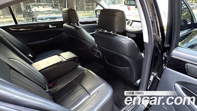 Hyundai Genesis 2013 — photo 13