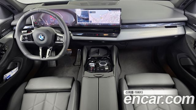 BMW 5-Series 2026 — photo 10