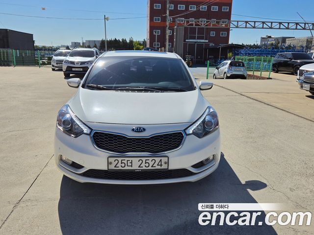 Kia K3 2015 — photo 1