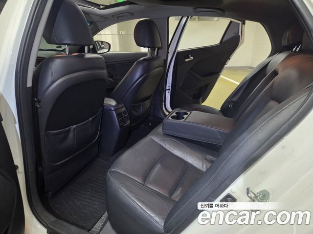 Kia K5 2015 — photo 11