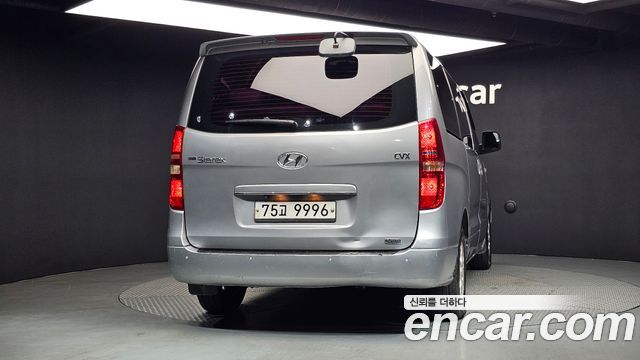 Hyundai Starex 2013 — photo 4