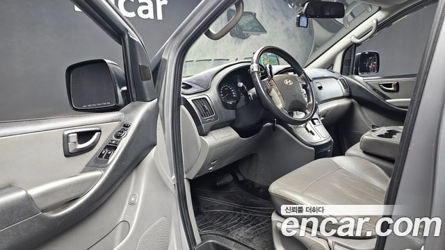 Hyundai Starex 2013 — photo 10