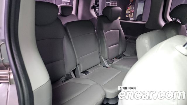 Hyundai Starex 2013 — photo 13