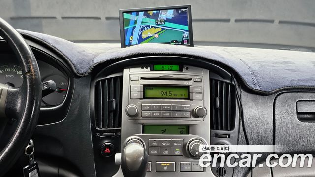 Hyundai Starex 2013 — photo 15