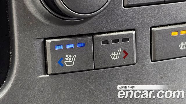 Hyundai Starex 2013 — photo 18