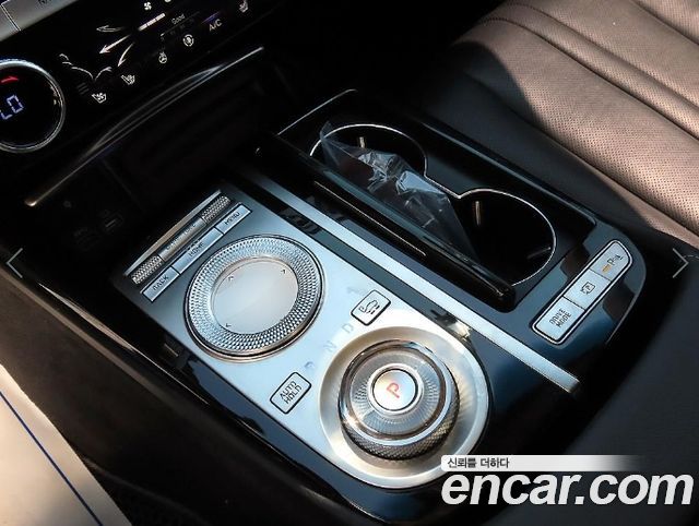 Genesis G80 2021 — photo 11