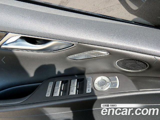 Genesis G80 2021 — photo 12