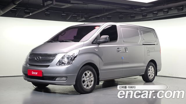 Hyundai Starex 2011 — photo 1