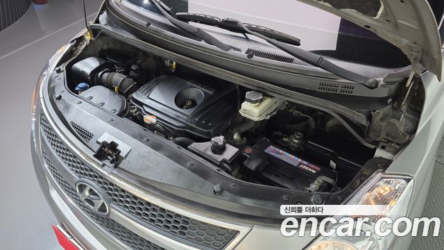 Hyundai Starex 2011 — photo 6