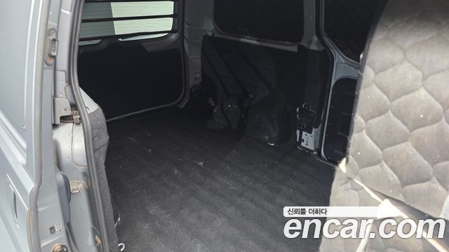 Hyundai Starex 2011 — photo 12