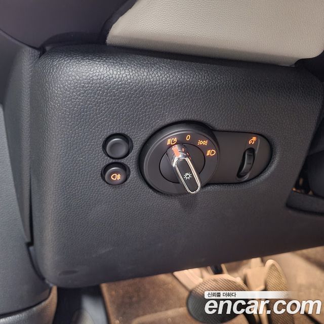 Mini Cooper 2023 — photo 10