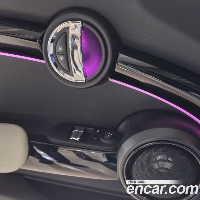 Mini Cooper 2023 — photo 11