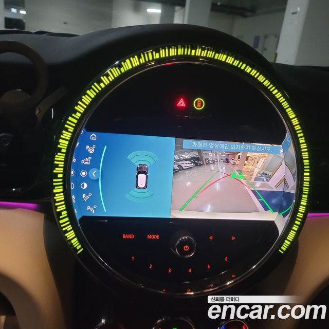 Mini Cooper 2023 — photo 14