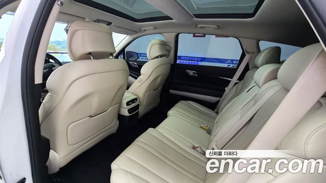 Genesis GV80 2020 — photo 17