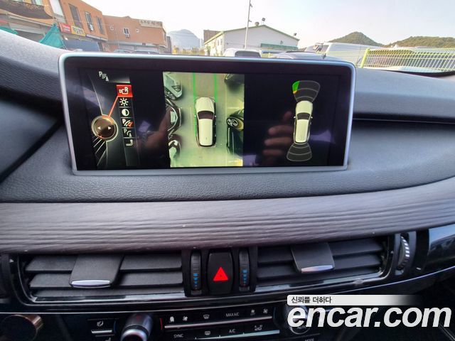 BMW X5 2015 — photo 12