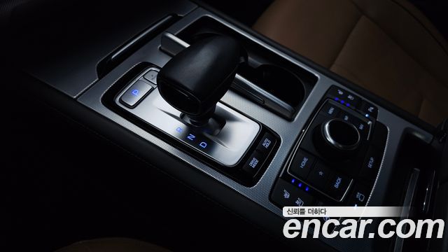 Genesis G80 2019 — photo 12
