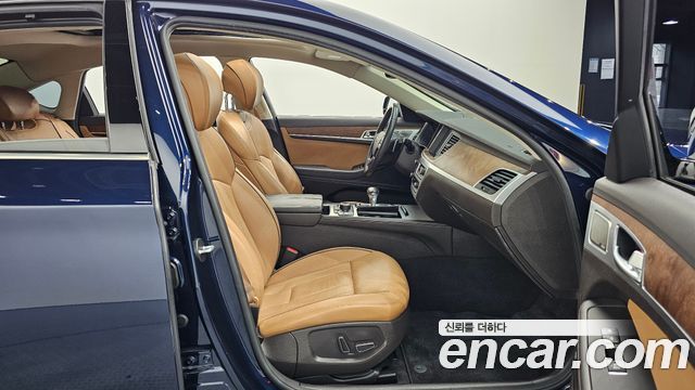 Genesis G80 2019 — photo 17