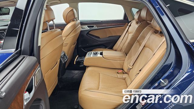Genesis G80 2019 — photo 18