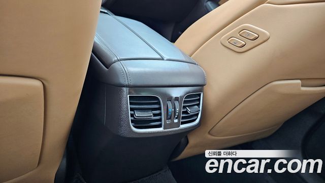 Genesis G80 2019 — photo 31