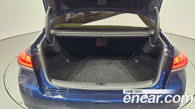 Genesis G80 2019 — photo 32